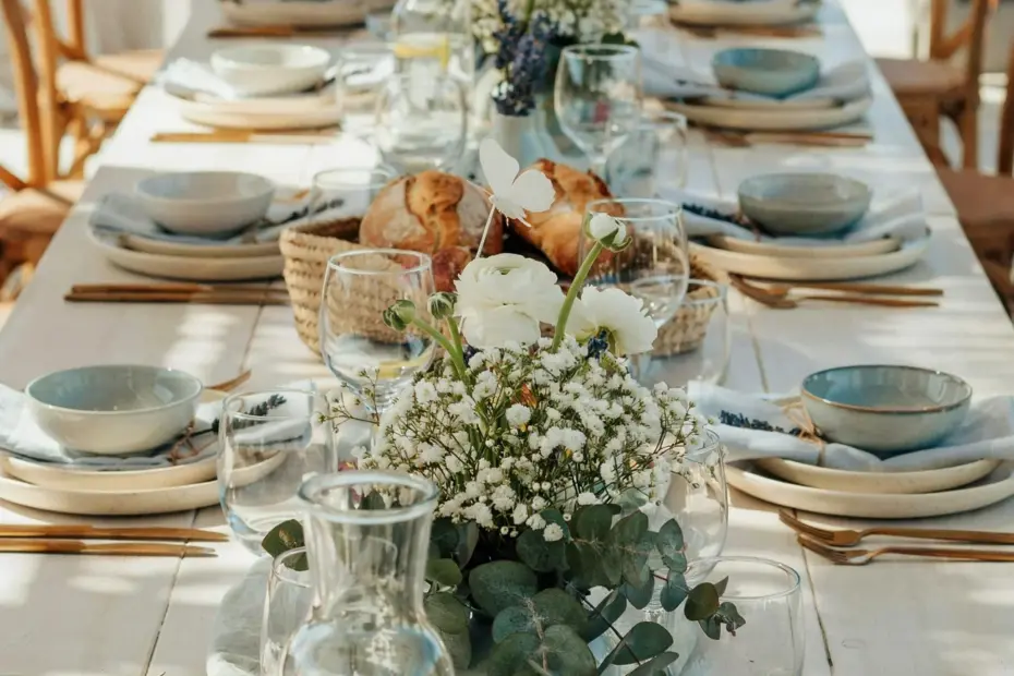 Coastal Pretty Small Party Plates | Elegant Seaside Tablescape Inspiration