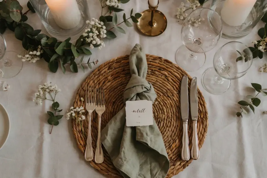 Table Setting Ideas for Elegant Dinner Parties | Easy DIY Centerpieces