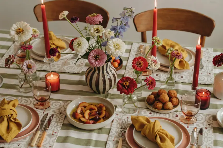 Tablescape Ideas for Spring Entertaining | Easy Floral Arrangements