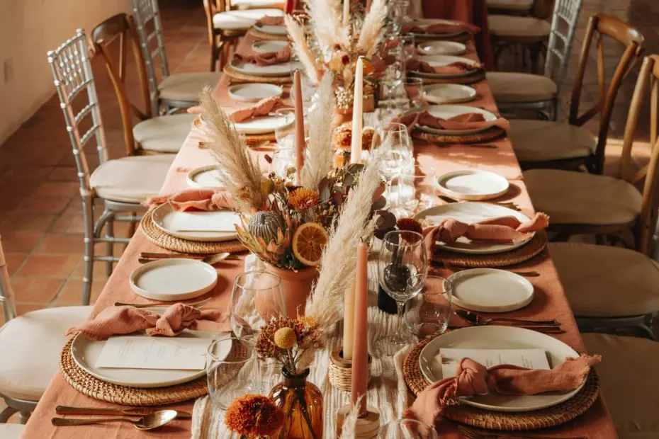 Table Setting Ideas | Majorelle Blue Dinner Party | Moroccan Tablescape Inspiration